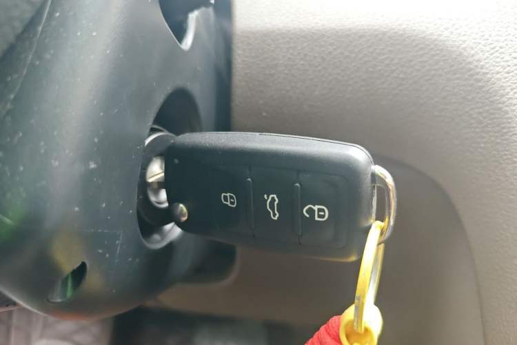 Used Volkswagen Bora 2013 1.4T Automatic Comfort Model Vehicle Key