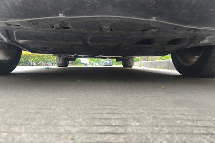 Used Volkswagen Bora 2013 1.6L Manual Comfort Model Chassis Front