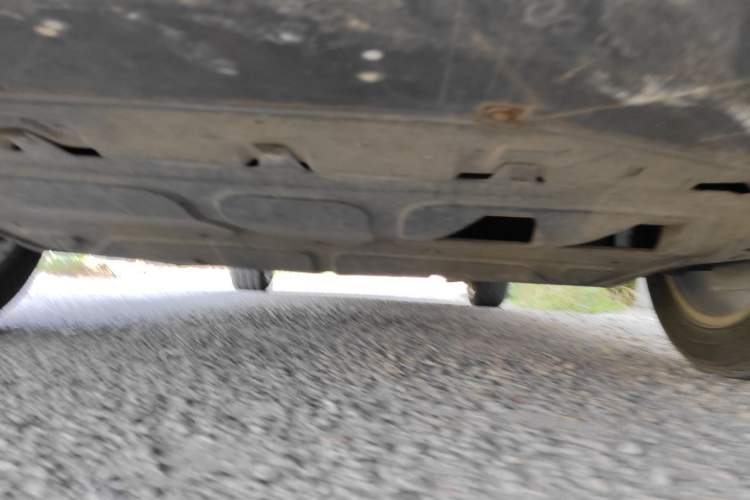 Used Volkswagen Bora 2013 1.6L Manual Comfort Model Chassis Front