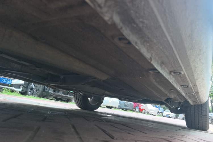 Used Volkswagen Bora 2013 1.6L Manual Comfort Model Chassis Front Left