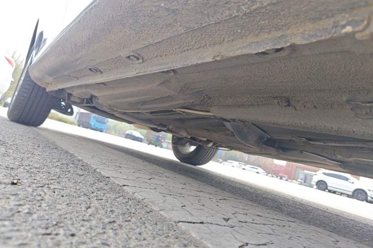 Used Volkswagen Bora 2013 1.6L Manual Comfort Model Chassis Front Right