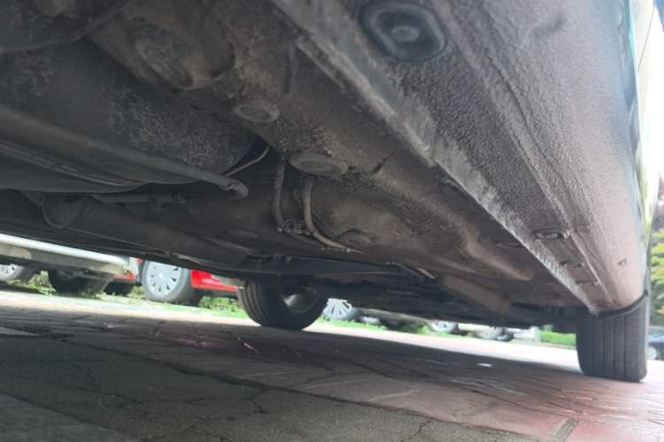 Used Volkswagen Bora 2013 1.6L Manual Comfort Model Chassis Rear Right