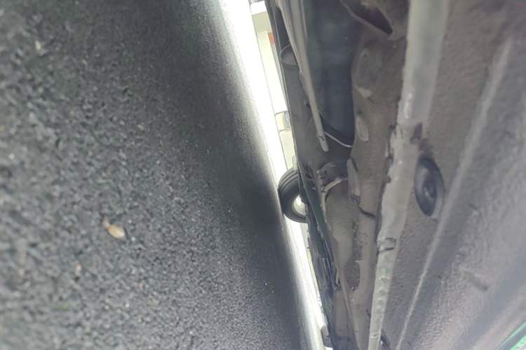 Used Volkswagen Bora 2013 1.6L Automatic Comfort Model Chassis Rear Right