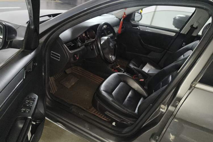Used Volkswagen Bora 2013 1.6L Automatic Comfort Model Driver Seat