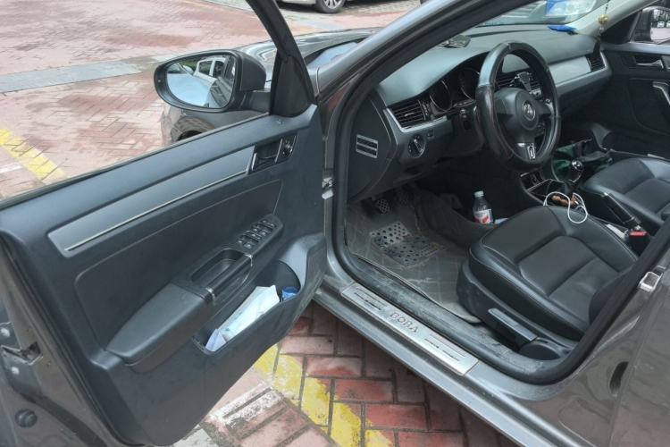 Used Volkswagen Bora 2013 1.6L Manual Comfort Model Driver Seat