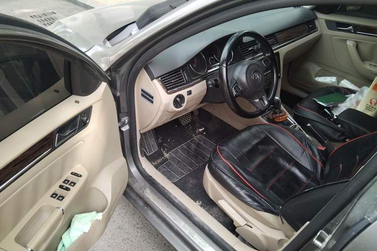 Used Volkswagen Bora 2013 1.4T Automatic Luxury Model Driver Seat