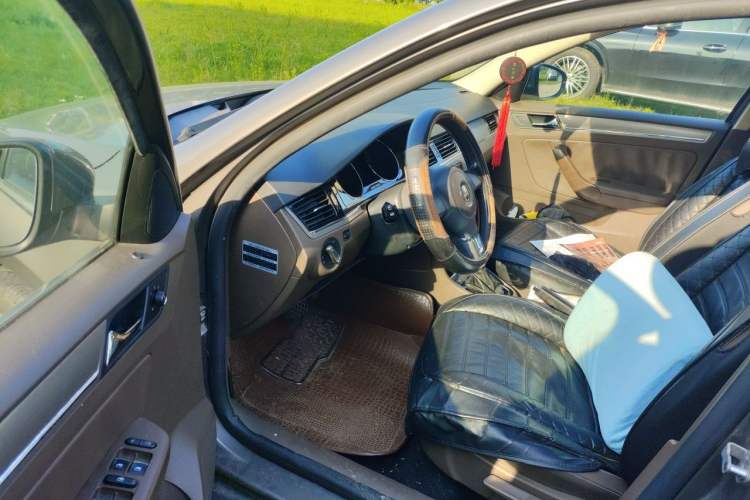 Used Volkswagen Bora 2013 1.6L Automatic Comfort Model Driver Seat