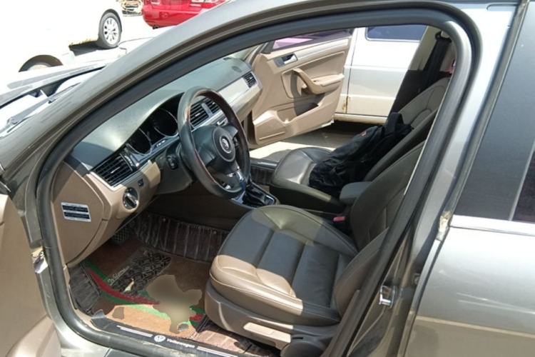 Used Volkswagen Bora 2013 1.6L Automatic Comfort Model Driver Seat