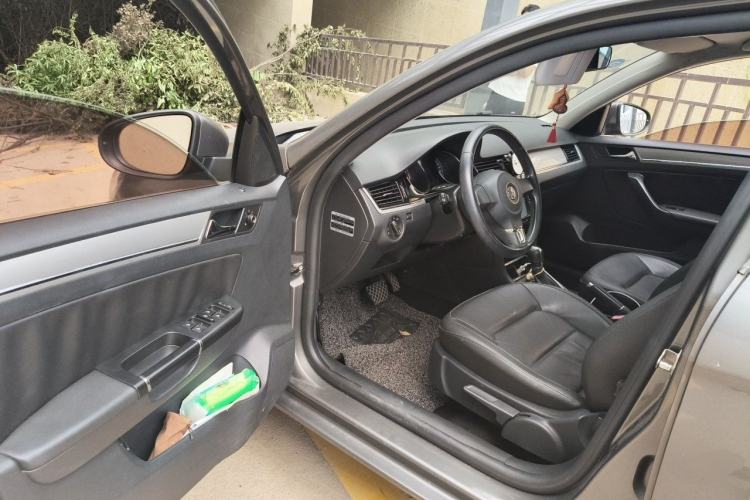 Used Volkswagen Bora 2013 1.6L Automatic Comfort Model Driver Seat