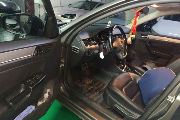 Used Volkswagen Bora 2013 1.6L Automatic Comfort Model Driver Seat