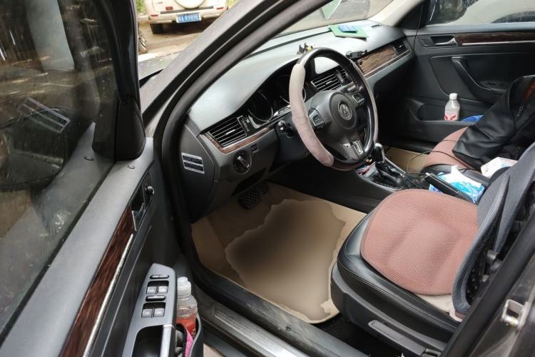 Used Volkswagen Bora 2013 1.6L Automatic Luxury Model Driver Seat