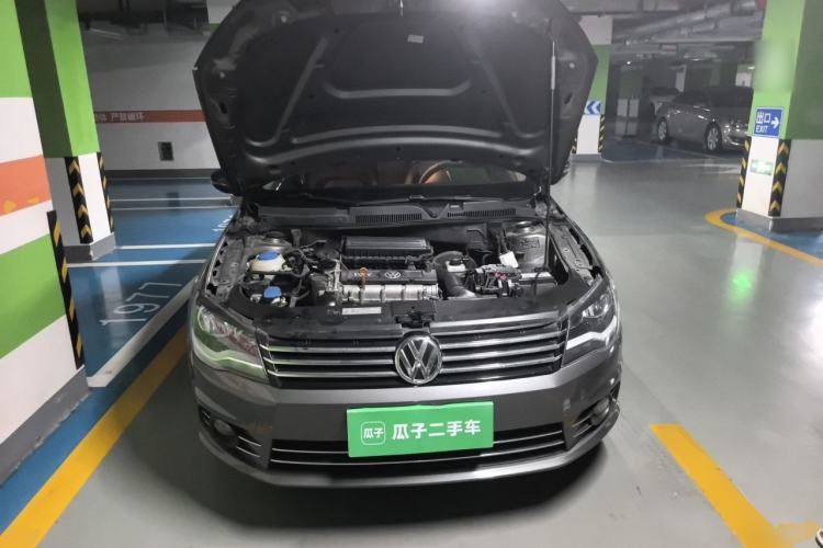 Used Volkswagen Bora 2013 1.6L Manual Comfort Model Engine Bay