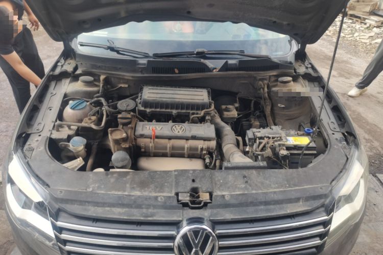 Used Volkswagen Bora 2013 1.6L Manual Fashion Edition Engine Bay