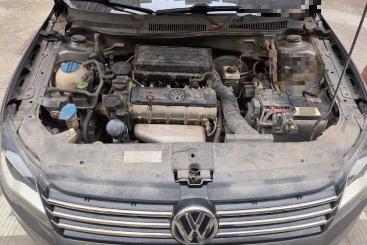 Used Volkswagen Bora 2013 1.6L Manual Fashion Edition Engine Bay