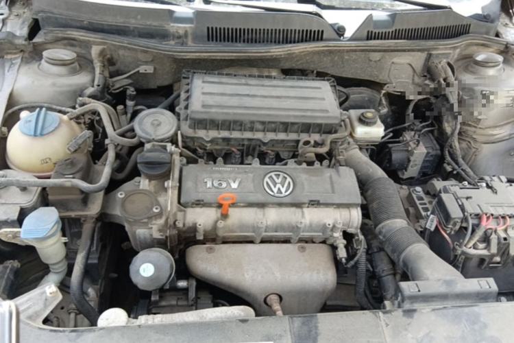 Used Volkswagen Bora 2013 1.6L Automatic Comfort Model Engine Bay