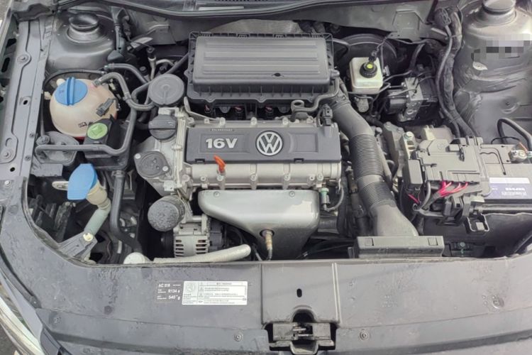 Used Volkswagen Bora 2013 1.6L Automatic Comfort Model Engine Bay