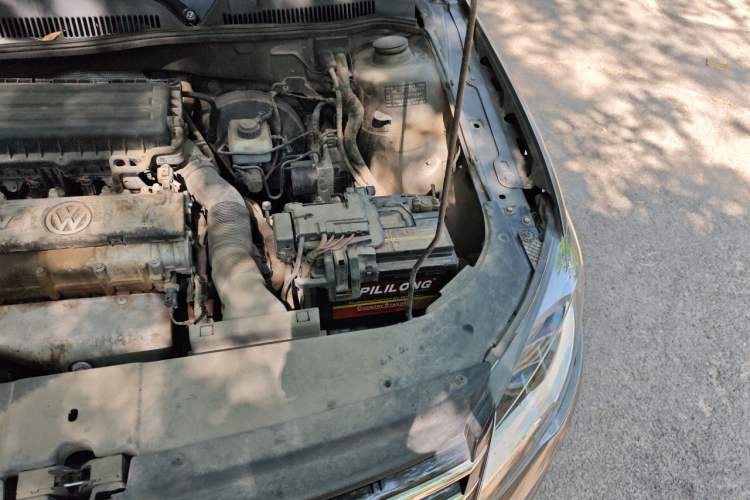 Used Volkswagen Bora 2013 1.6L Automatic Comfort Model Engine Bay Left