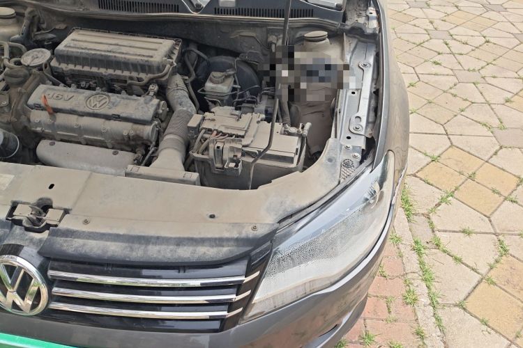 Used Volkswagen Bora 2013 1.6L Automatic Comfort Model Engine Bay Left