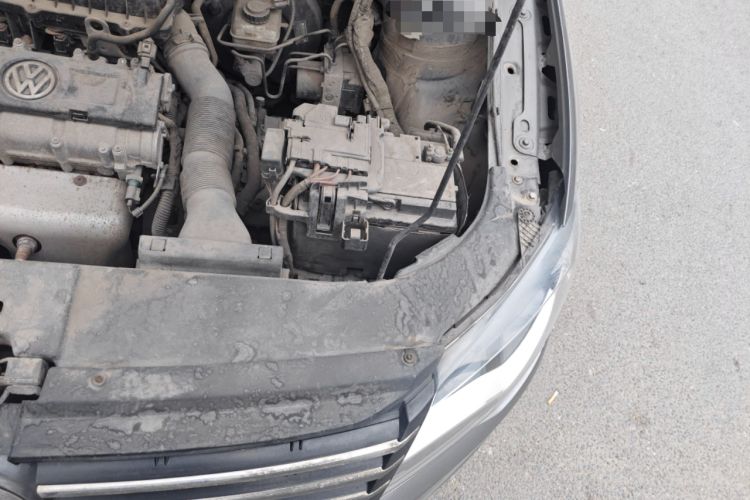 Used Volkswagen Bora 2013 1.6L Automatic Comfort Model Engine Bay Left
