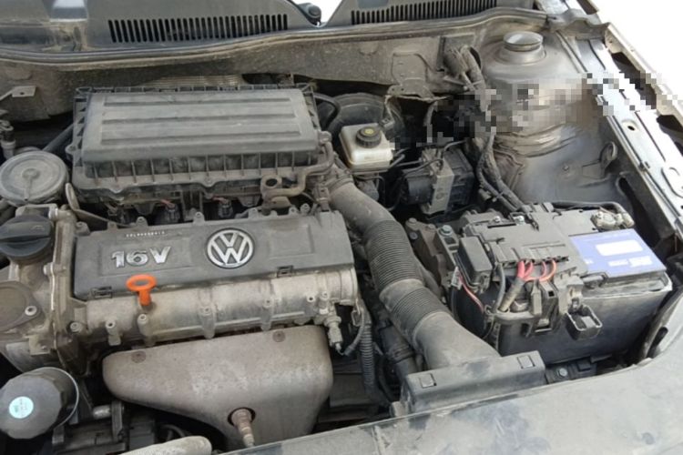 Used Volkswagen Bora 2013 1.6L Automatic Comfort Model Engine Bay Left