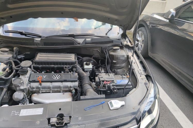 Used Volkswagen Bora 2013 1.6L Automatic Comfort Model Engine Bay Left