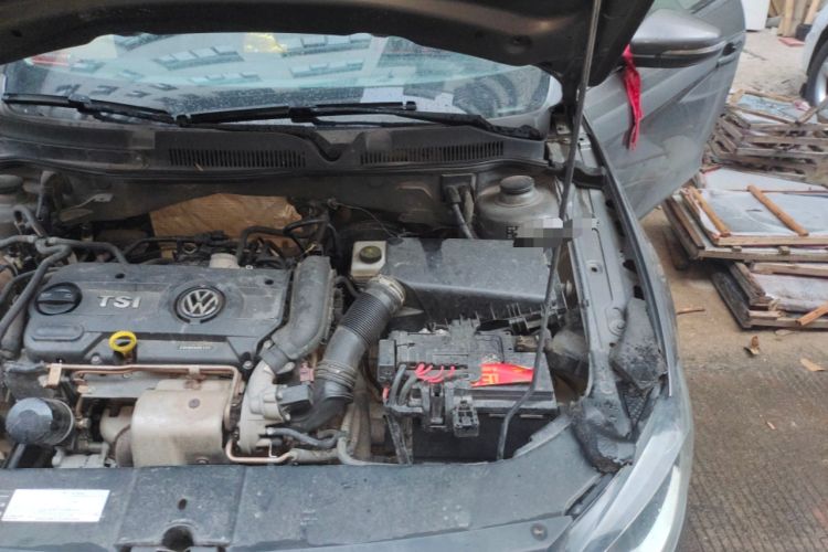 Used Volkswagen Bora 2013 1.4T Automatic Comfort Model Engine Bay Left