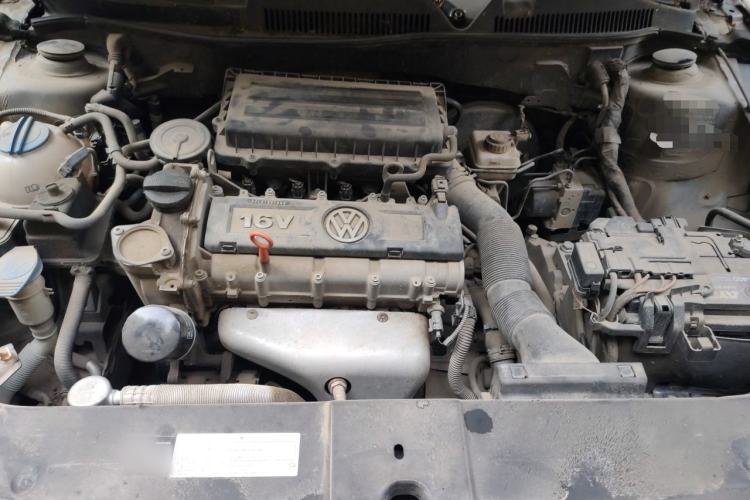 Used Volkswagen Bora 2013 1.6L Automatic Luxury Model Engine Bay
