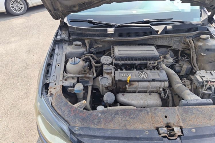 Used Volkswagen Bora 2013 1.6L Manual Comfort Model Engine Bay Right