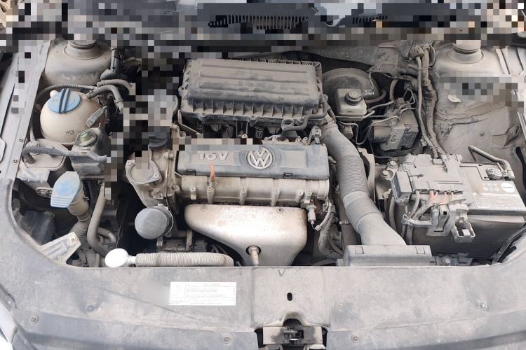 Used Volkswagen Bora 2013 1.6L Manual Fashion Edition Engine Bay