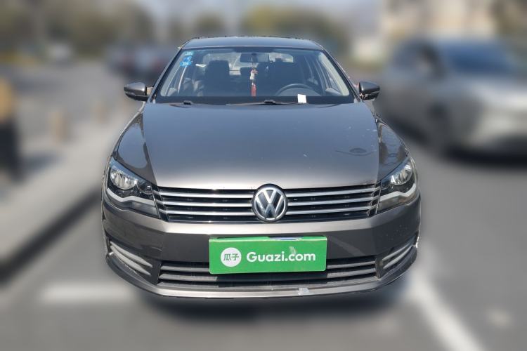 Used Volkswagen Bora 2013 1.6L Manual Fashion Edition Front