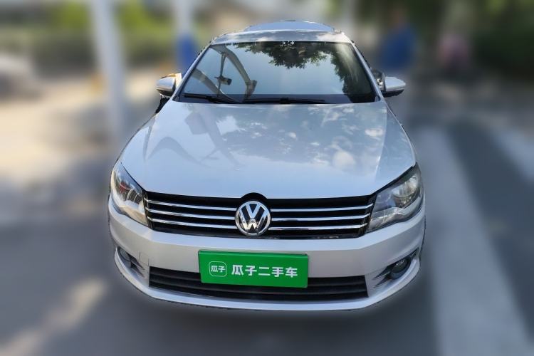 Used Volkswagen Bora 2013 1.6L Manual Fashion Edition Front