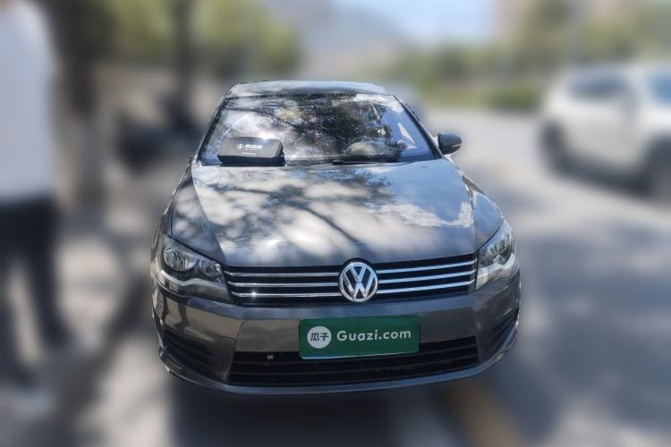 Used Volkswagen Bora 2013 1.6L Manual Fashion Edition Front