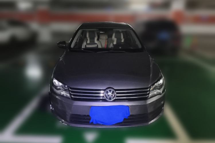 Used Volkswagen Bora 2013 1.6L Manual Fashion Edition Front