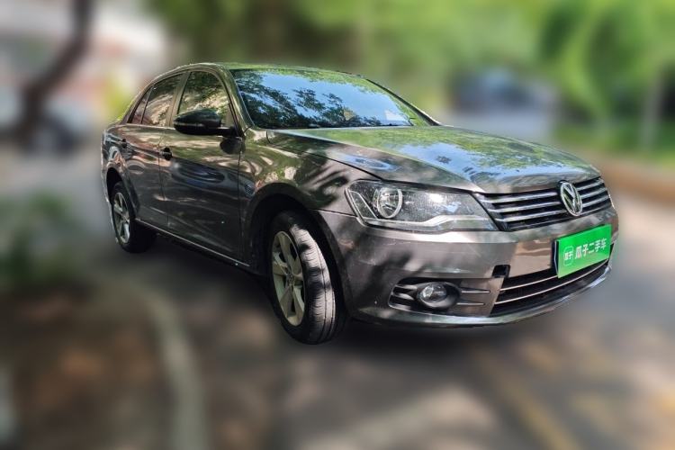 Used Volkswagen Bora 2013 1.6L Automatic Comfort Model Front Right 45 Deg