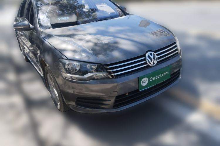 Used Volkswagen Bora 2013 1.6L Manual Fashion Edition Front Right 45 Deg