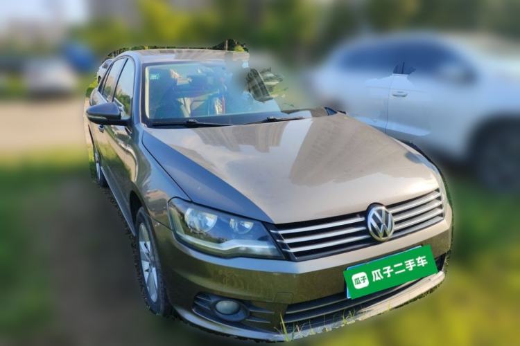 Used Volkswagen Bora 2013 1.6L Automatic Comfort Model Front Right 45 Deg