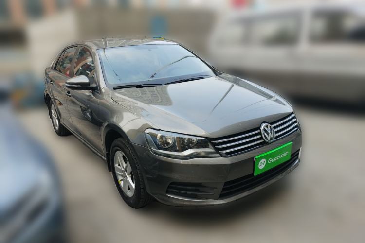 Used Volkswagen Bora 2013 1.6L Manual Fashion Edition Front Right 45 Deg