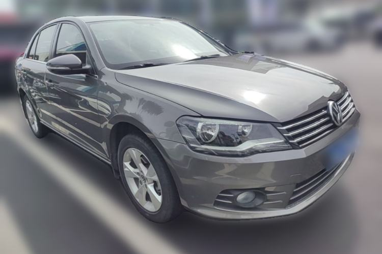 Used Volkswagen Bora 2013 1.6L Automatic Comfort Model Front Right 45 Deg