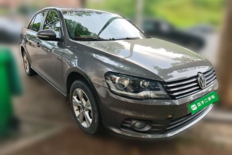Used Volkswagen Bora 2013 1.6L Manual Comfort Model Front Right 45 Deg