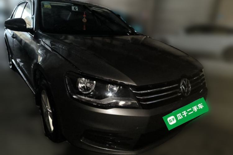 Used Volkswagen Bora 2013 1.6L Manual Fashion Edition Front Right 45 Deg