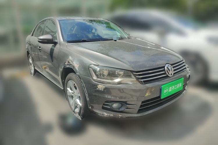 Used Volkswagen Bora 2013 1.6L Automatic Comfort Model Front Right 45 Deg