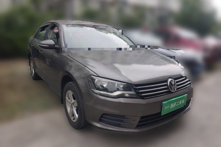Used Volkswagen Bora 2013 1.6L Manual Fashion Edition Front Right 45 Deg