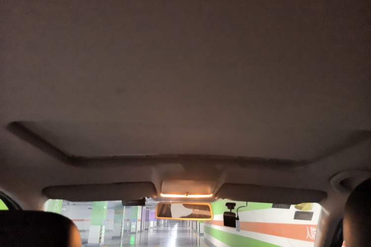 Used Volkswagen Bora 2013 1.6L Manual Comfort Model Headliner