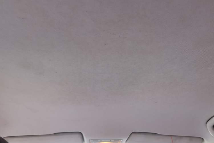 Used Volkswagen Bora 2013 1.6L Manual Fashion Edition Headliner