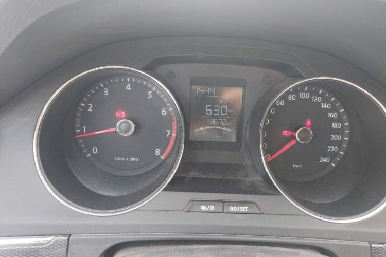 Used Volkswagen Bora 2013 1.6L Manual Fashion Edition Instrument Cluster