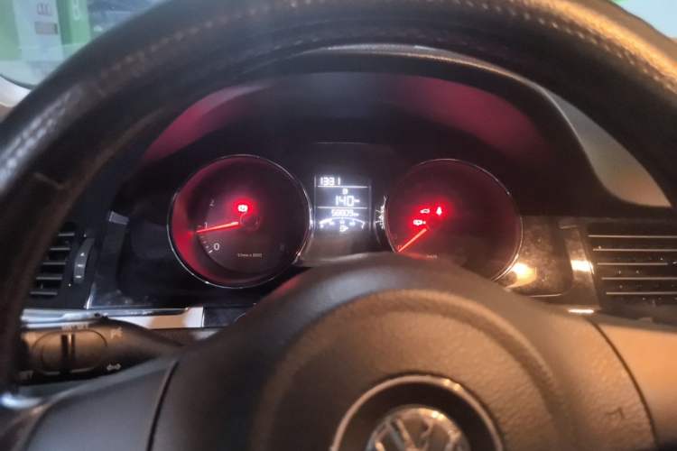 Used Volkswagen Bora 2013 1.6L Manual Comfort Model Instrument Cluster