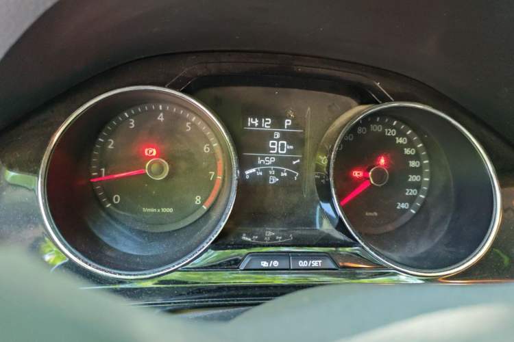 Used Volkswagen Bora 2013 1.6L Automatic Comfort Model Instrument Cluster