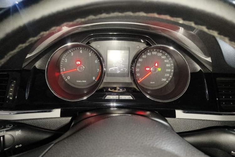 Used Volkswagen Bora 2013 1.6L Automatic Comfort Model Instrument Cluster