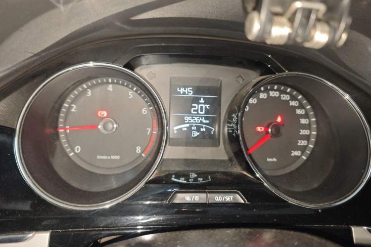 Used Volkswagen Bora 2013 1.6L Manual Comfort Model Instrument Cluster