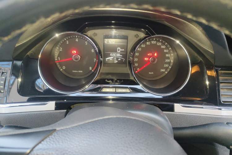 Used Volkswagen Bora 2013 1.6L Manual Comfort Model Instrument Cluster